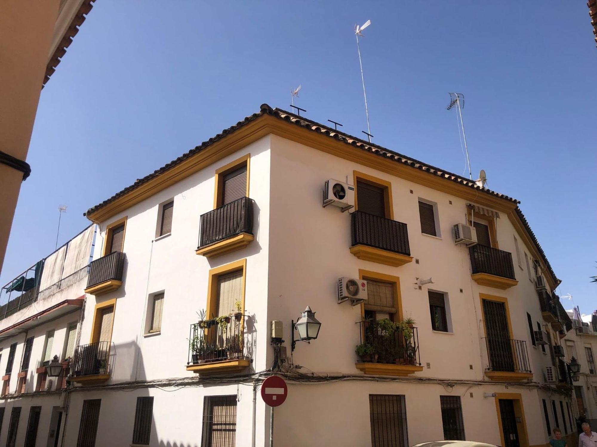 Apto Familiar Balcones A La Muralla กอร์โดบา ภายนอก รูปภาพ